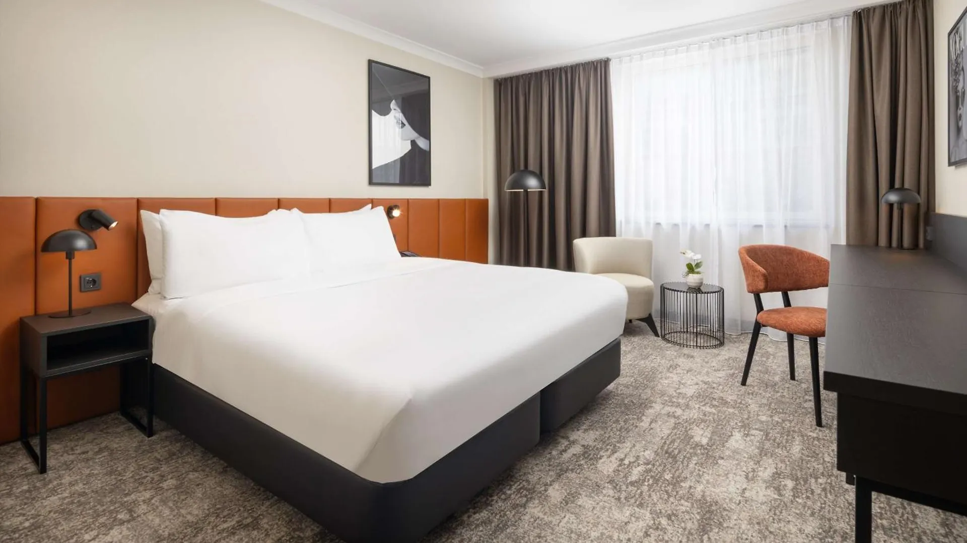 Hilton Duesseldorf Hotell