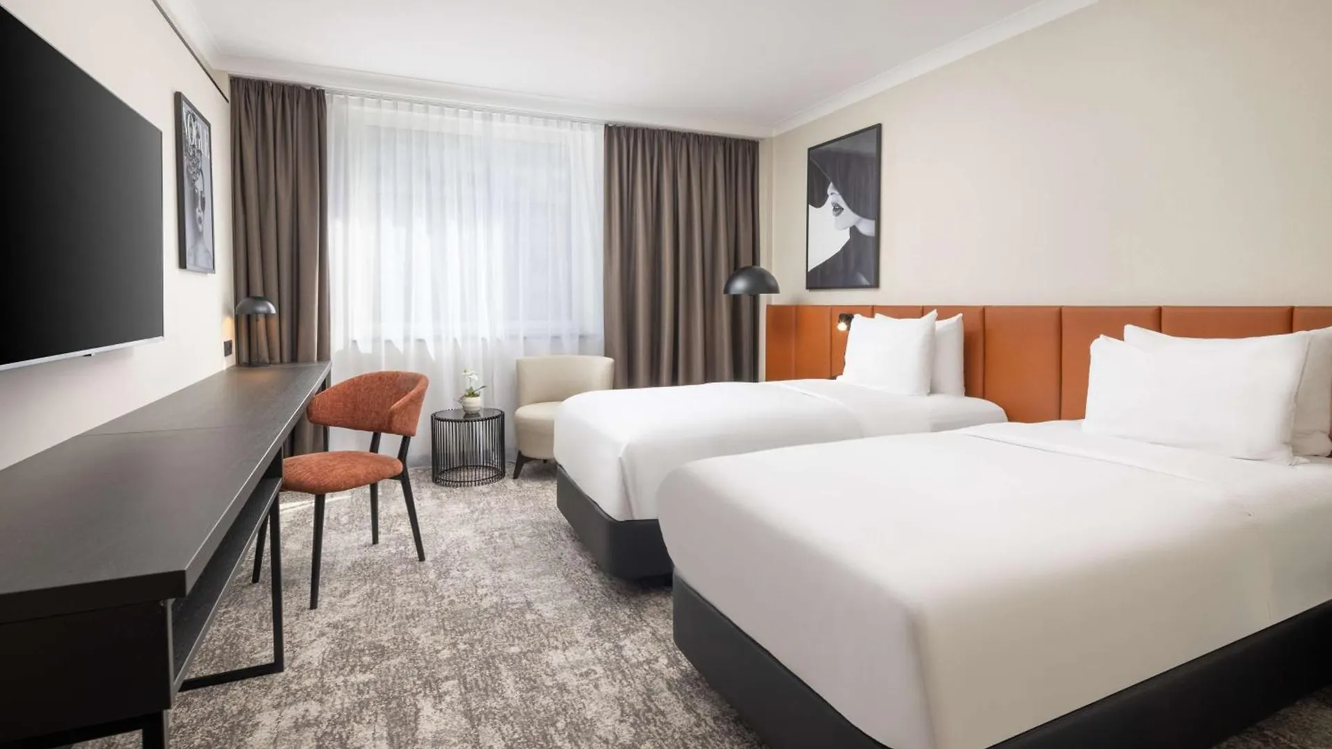 Hilton Duesseldorf Hotell