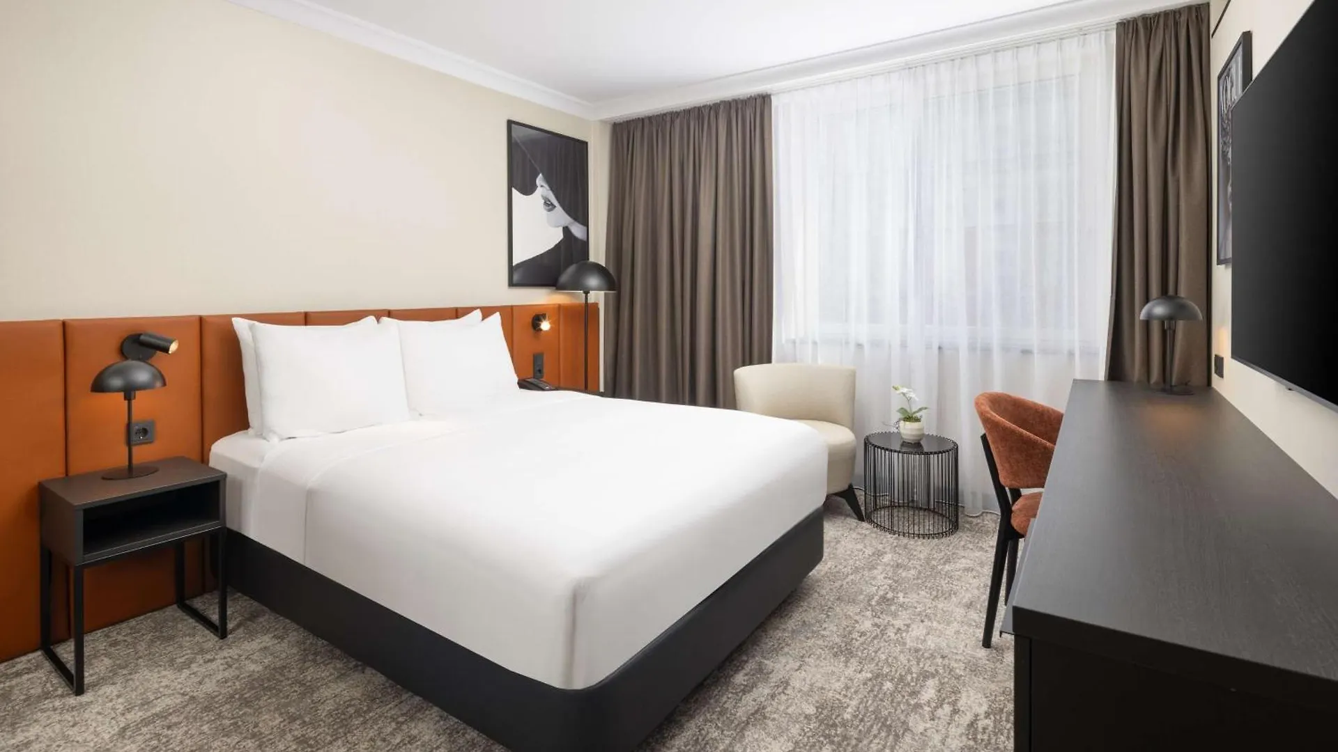 Hilton Duesseldorf Hotell