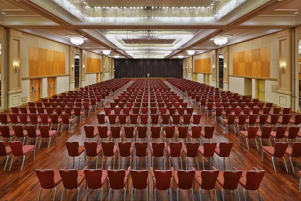 Hilton Duesseldorf Hotell