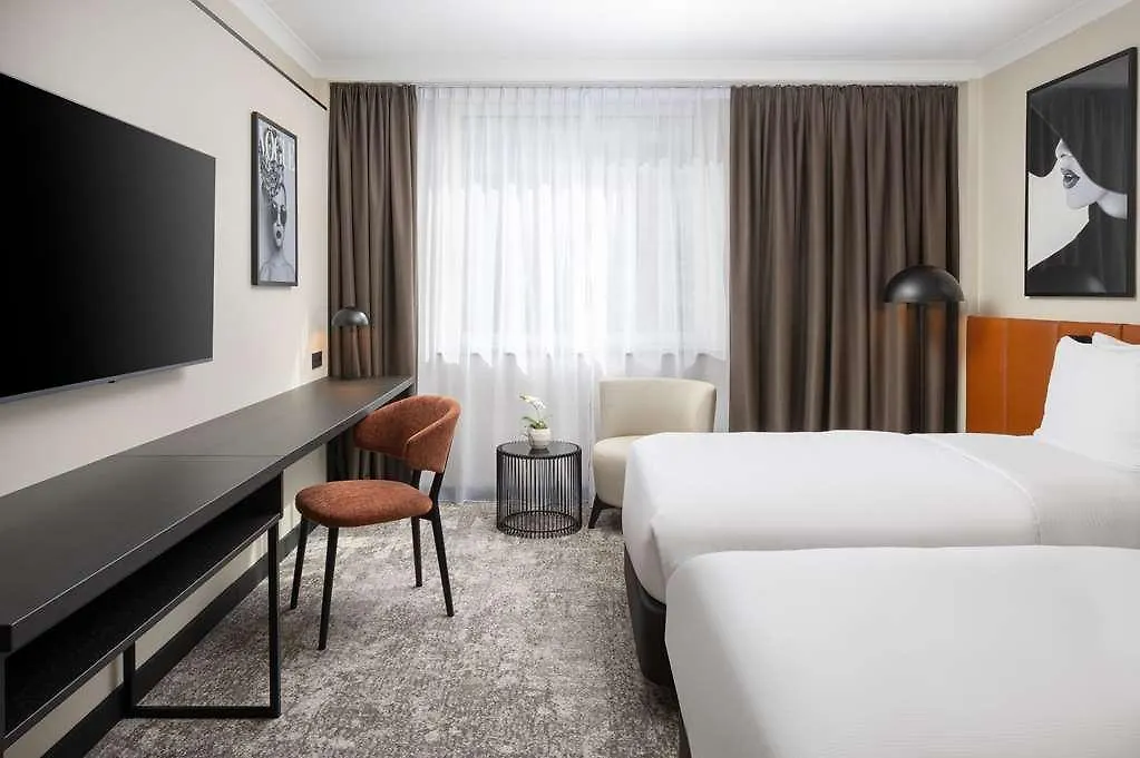 *****  Hilton Duesseldorf Hotell Tyskland
